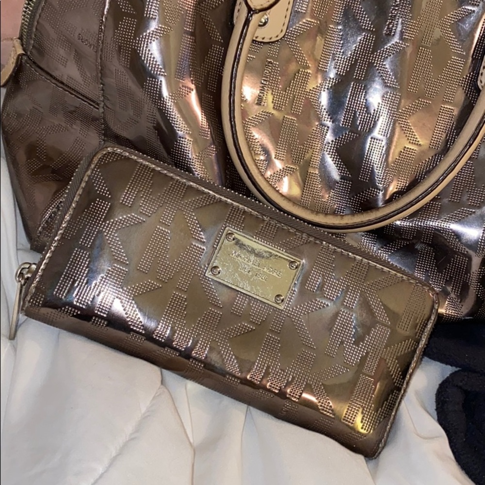 MK BAG WITH MATCHING WALLET - Picture 4 of 4